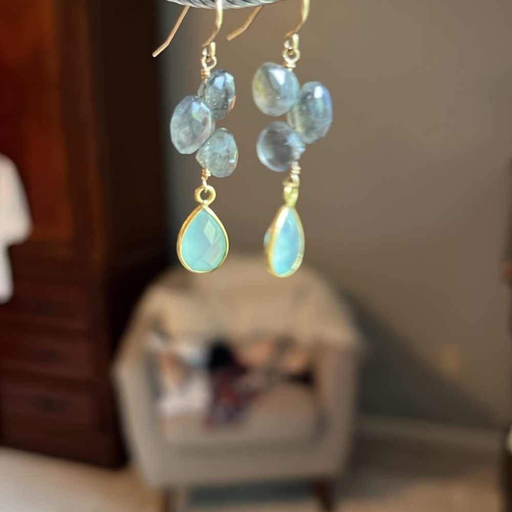 Garnet Hill teardrop gemstone earrings in gold